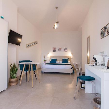B&B Jolie Suite Villasimius Esterno foto